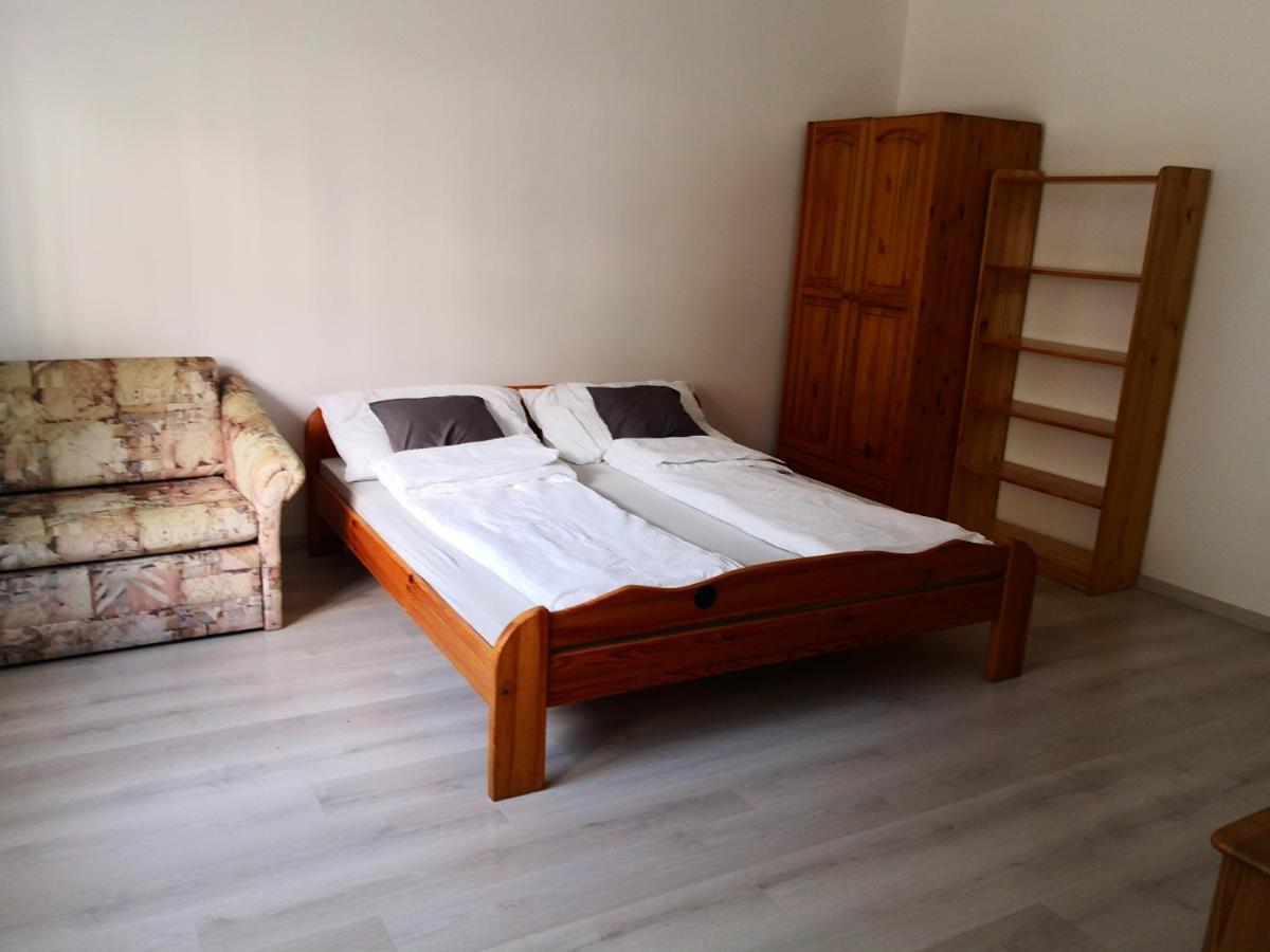 Oasis Apartman Ii. Σέγκεντ Εξωτερικό φωτογραφία